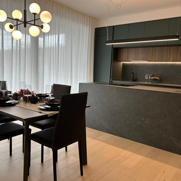 81657b9b-f60d-4587-9e56-a330fb73acdb