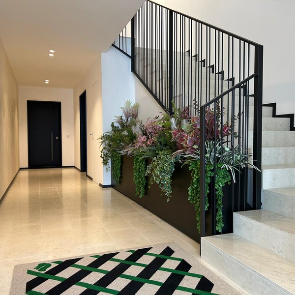 adb1cdb9-1f05-4731-977f-e90eff7fcc27