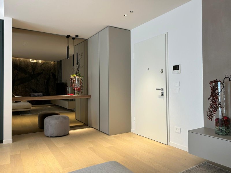 ff6b5237-a34e-40b2-a866-07e73ae831ad